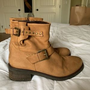 Steve Madden Boots